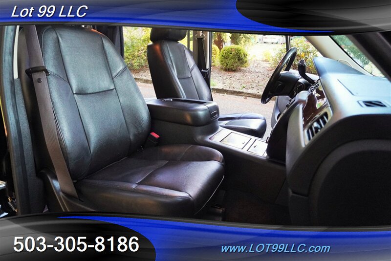 Used 2012 Chevrolet Avalanche LTZ AWD/4WD image 21