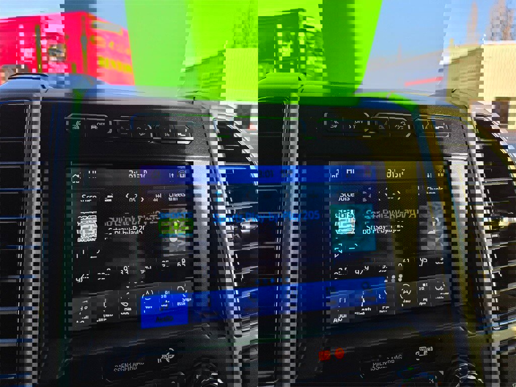 Used 2021 Ford F250 Lariat image 15