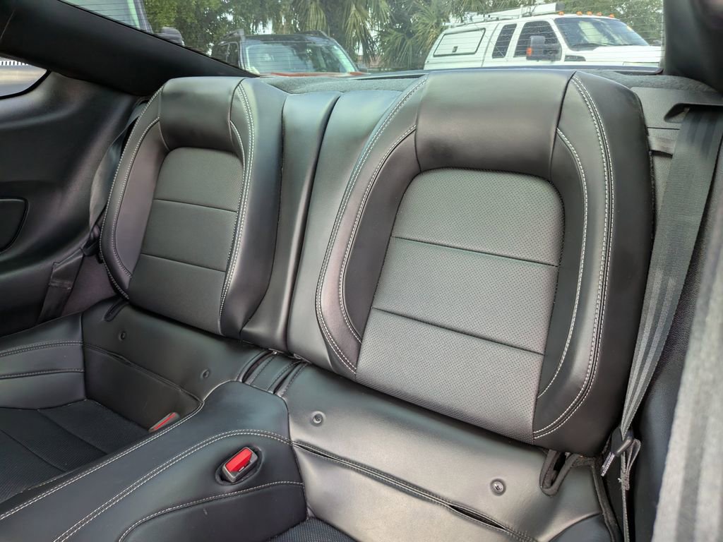 Used 2021 Ford Mustang GT Premium w/ GT Performance Package RWD image 17