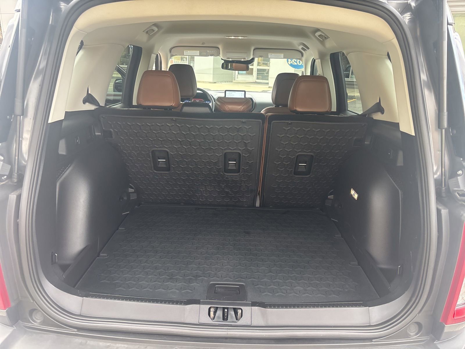 Used 2024 Ford Bronco Sport Outer Banks w/ Tech Package image 32