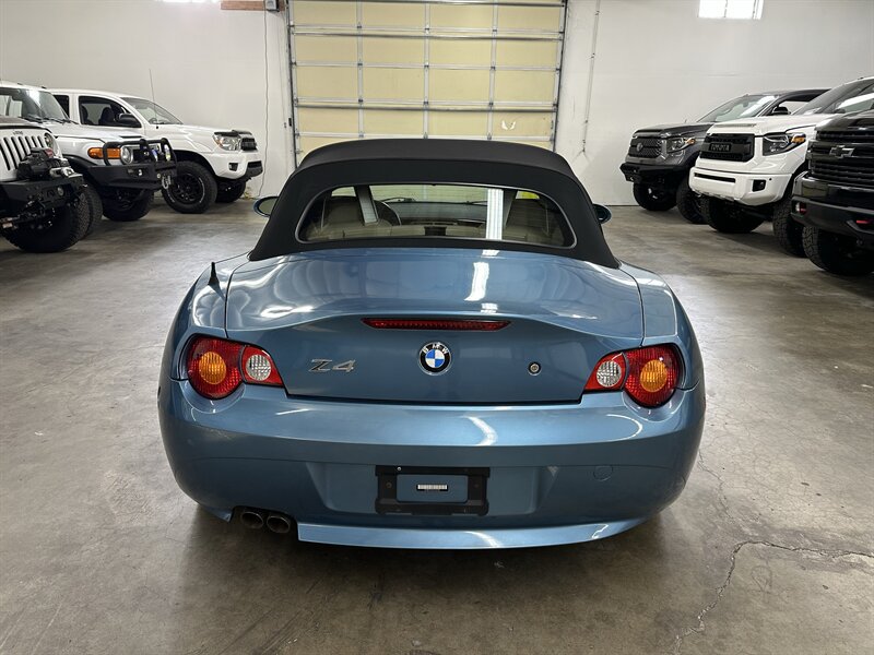 Used 2003 BMW Z4 3.0i RWD image 4