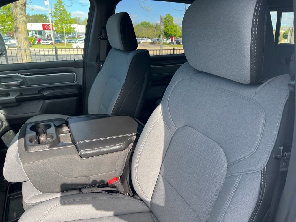 Used 2021 RAM 1500 Big Horn AWD/4WD image 5