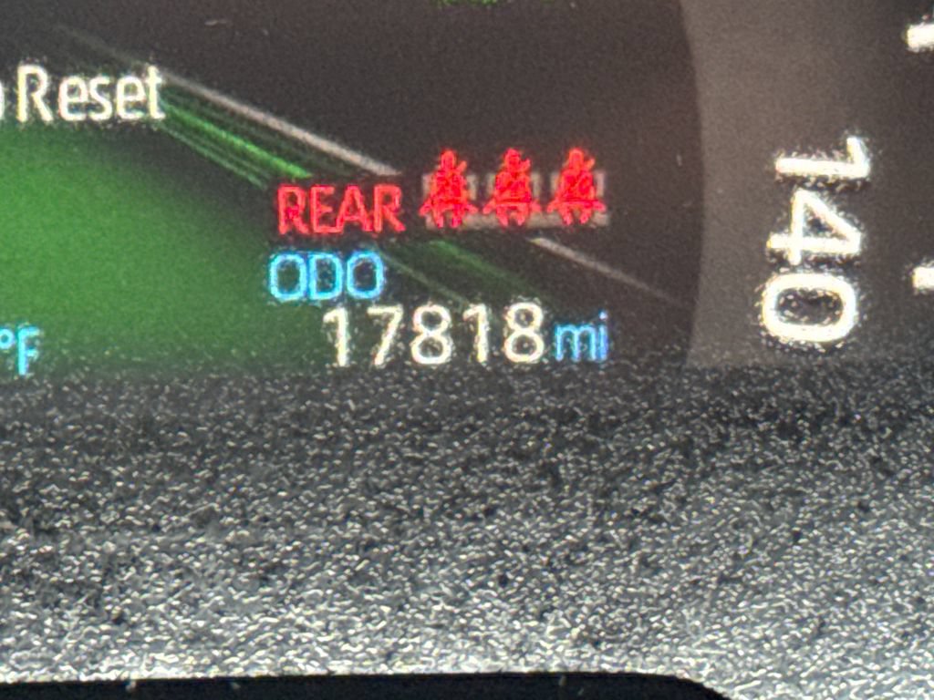 Used 2025 Toyota RAV4 LE AWD/4WD image 18