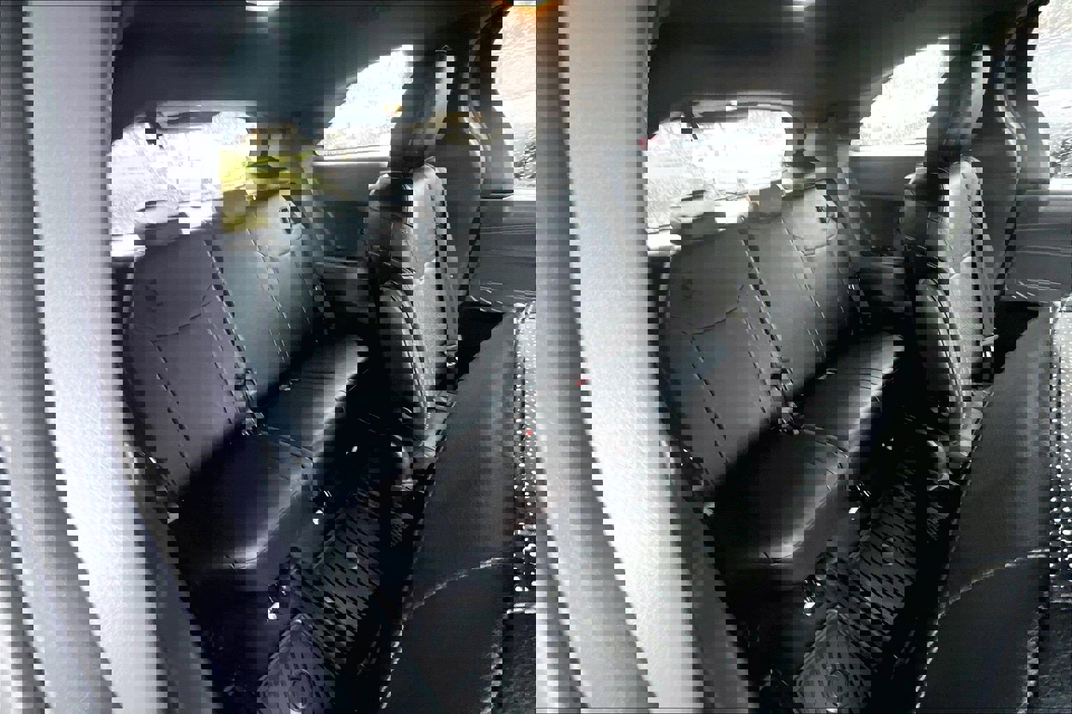 Used 2023 Toyota Sienna XSE image 27