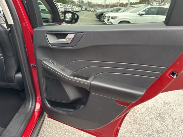 Used 2021 Ford Escape SEL w/ Class II Trailer Tow Package image 29