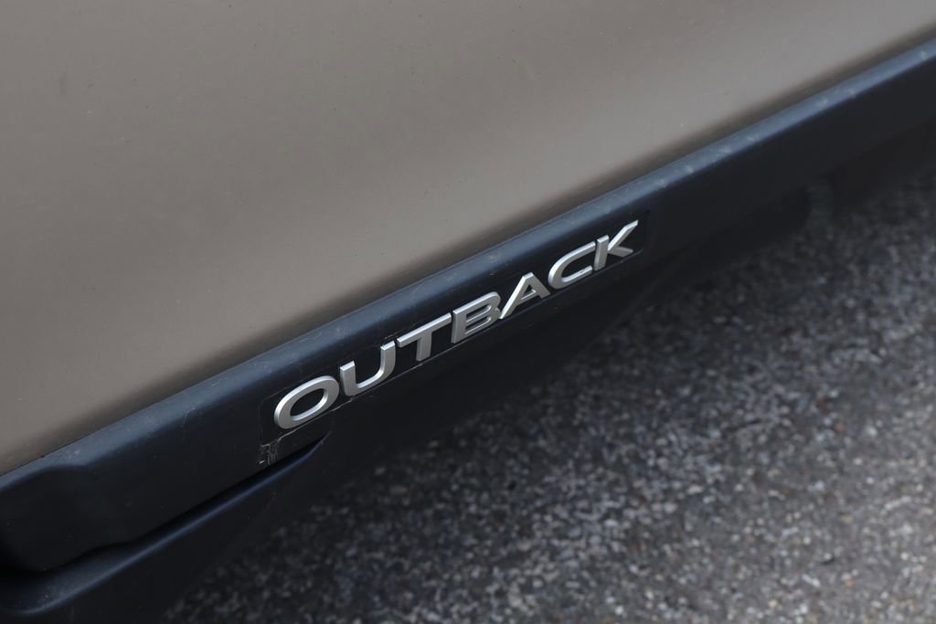 Used 2017 Subaru Outback 2.5i Premium AWD/4WD image 7