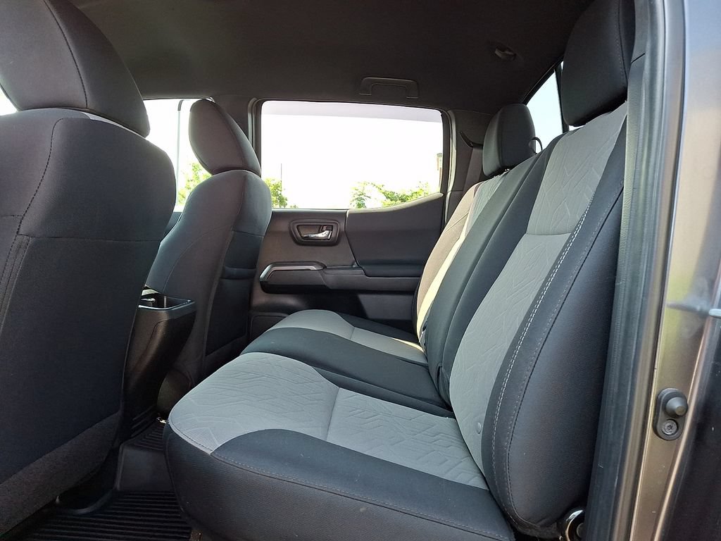 Used 2022 Toyota Tacoma TRD Sport AWD/4WD image 10