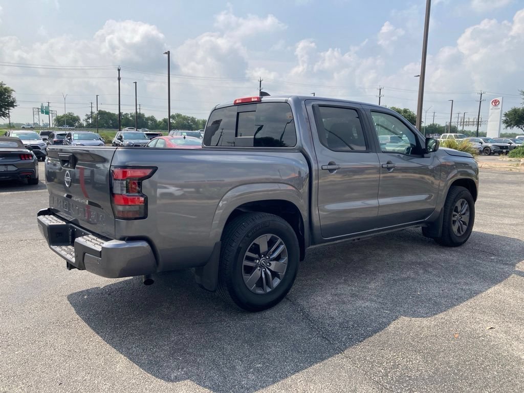 Used 2025 Nissan Frontier SV w/ SV Convenience Package RWD image 5