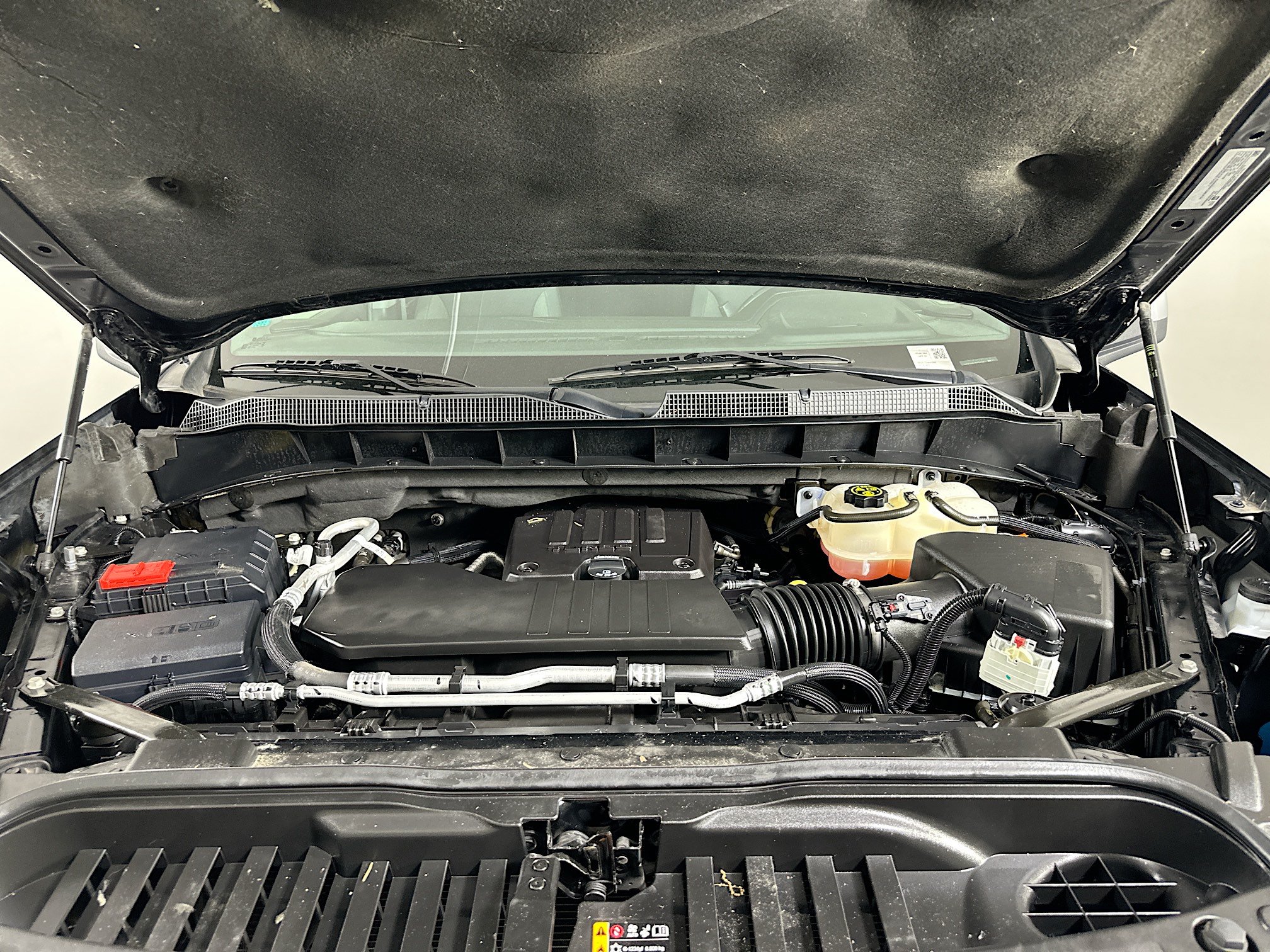 Used 2023 Chevrolet Silverado 1500 LT AWD/4WD image 33
