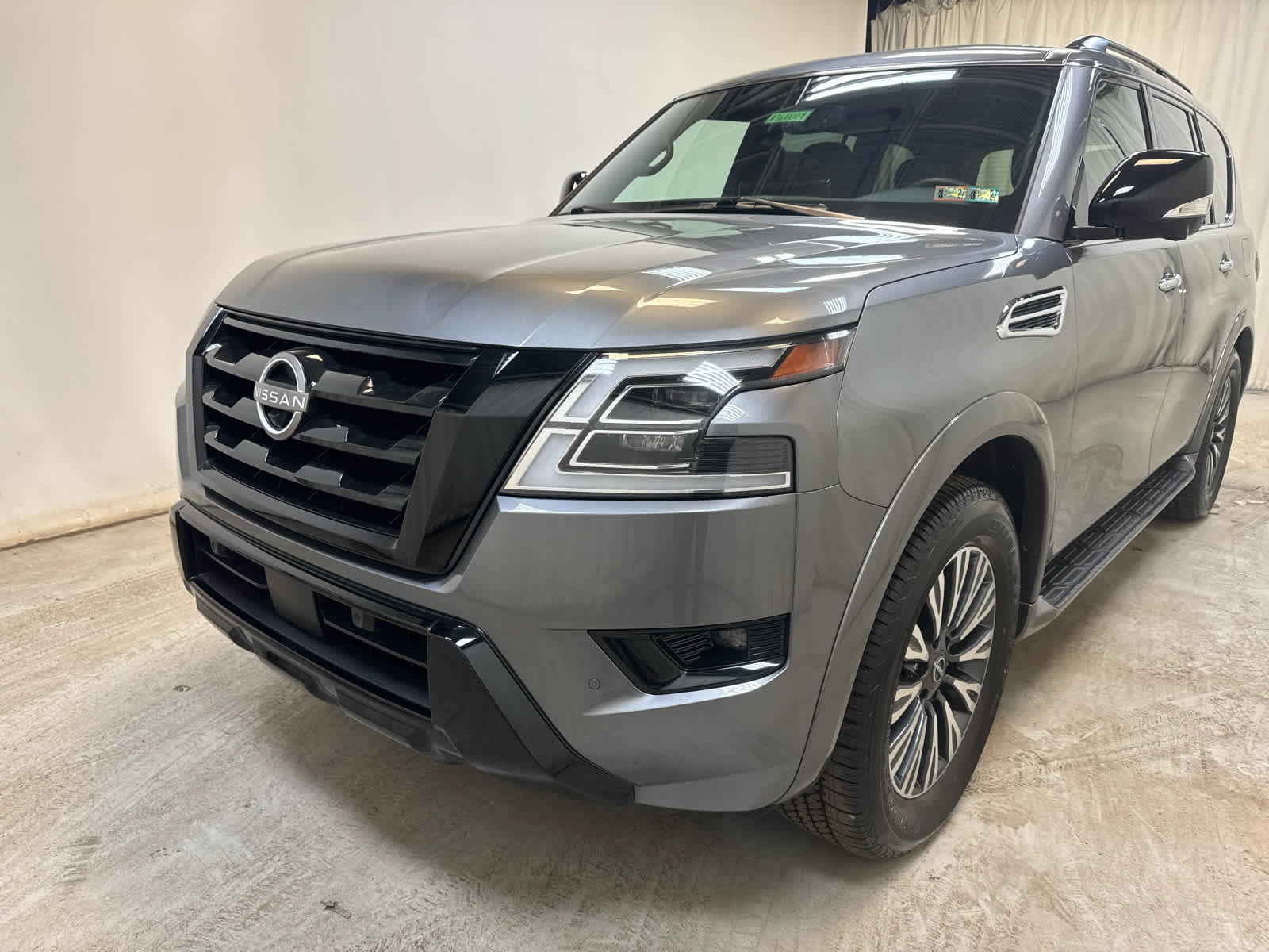 Certified 2024 Nissan Armada SL w/ Midnight Edition Package image 11