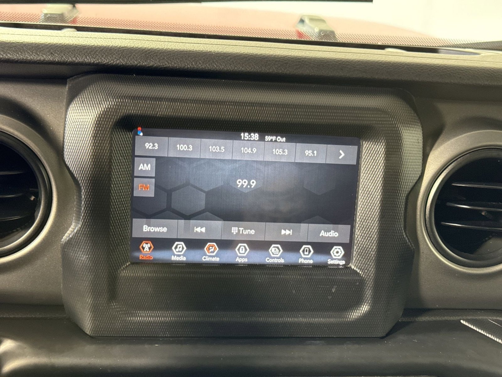 Used 2023 Jeep Wrangler Sport S image 18