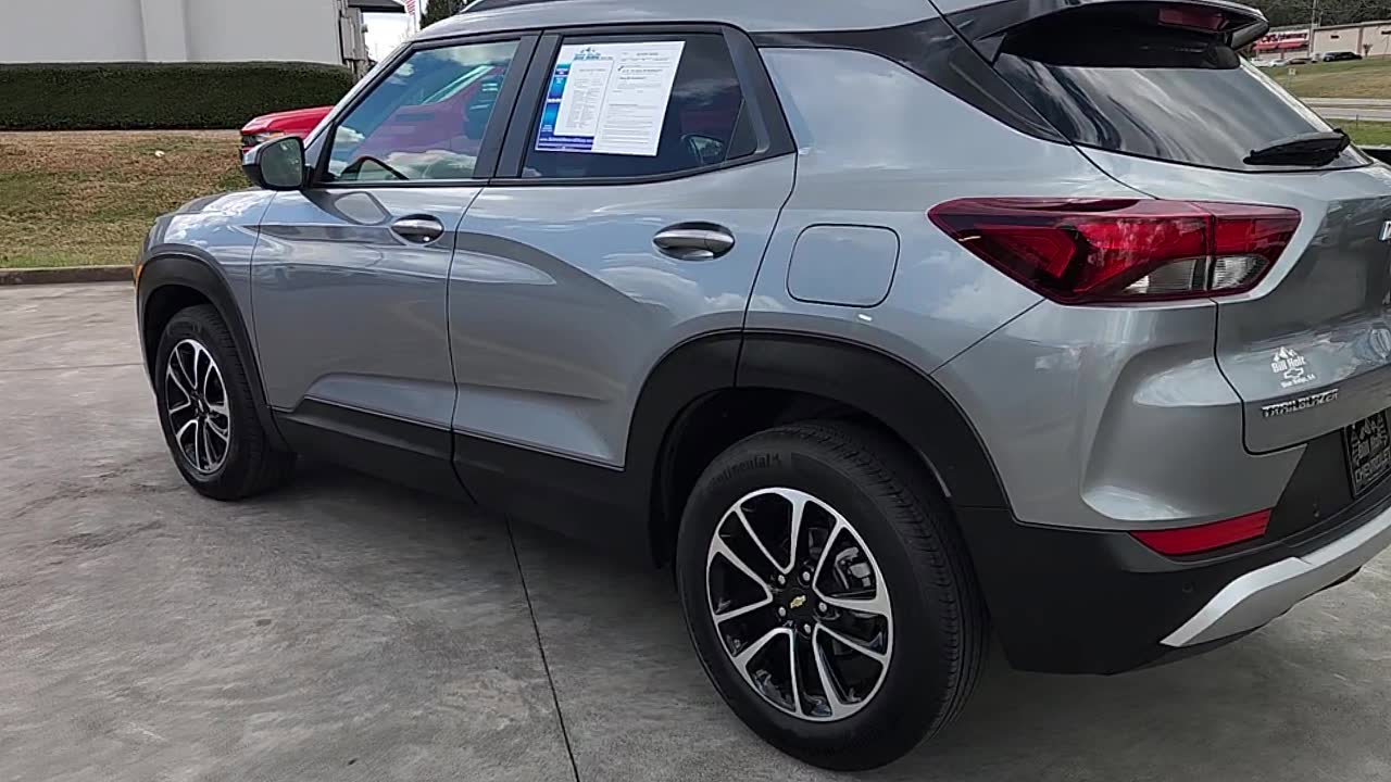 Used 2024 Chevrolet TrailBlazer LT w/ Driver Confidence Package image 5