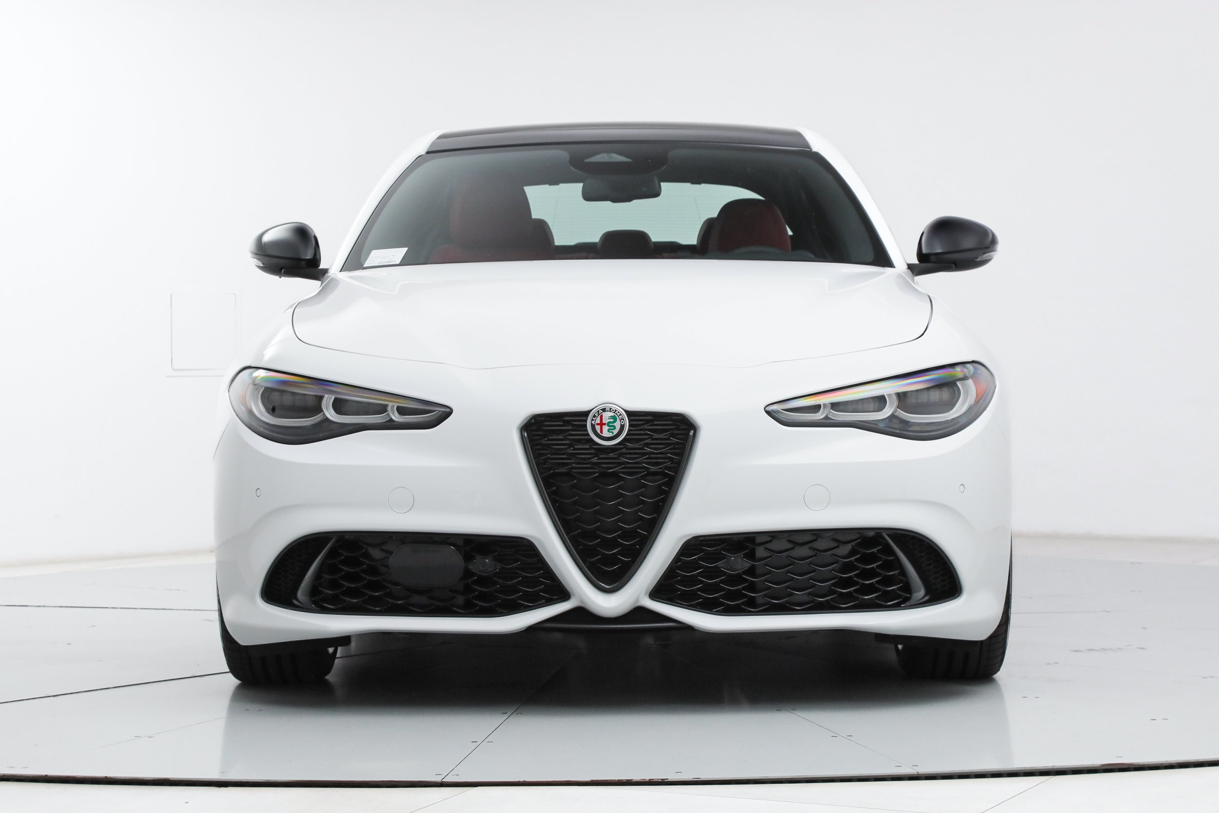 New 2026 Alfa Romeo Giulia w/ Driving Assist Package RWD image 8