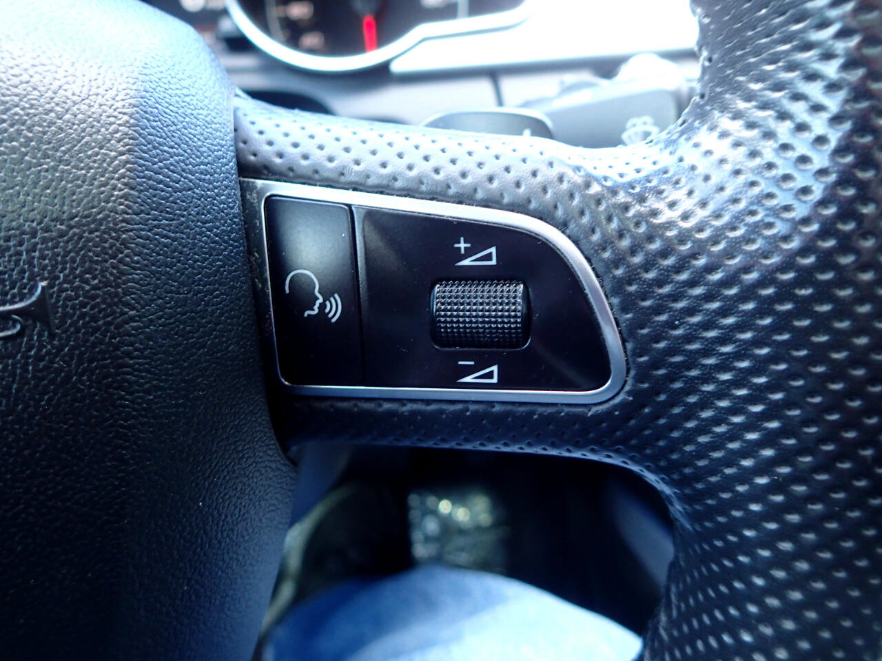 Used 2011 Audi A5 2.0T Premium Plus image 16