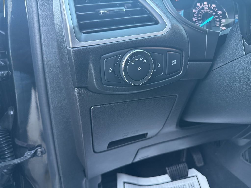 Certified 2022 Ford Edge SE w/ Cargo Accessory Package image 21