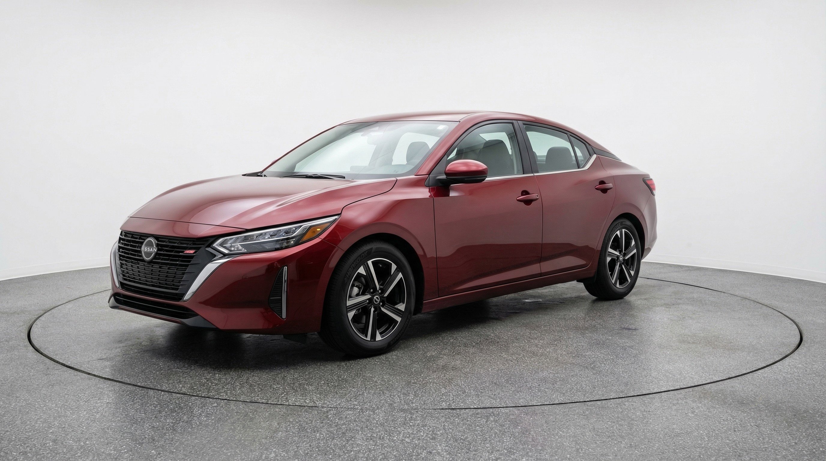 Used 2025 Nissan Sentra SV FWD image 3