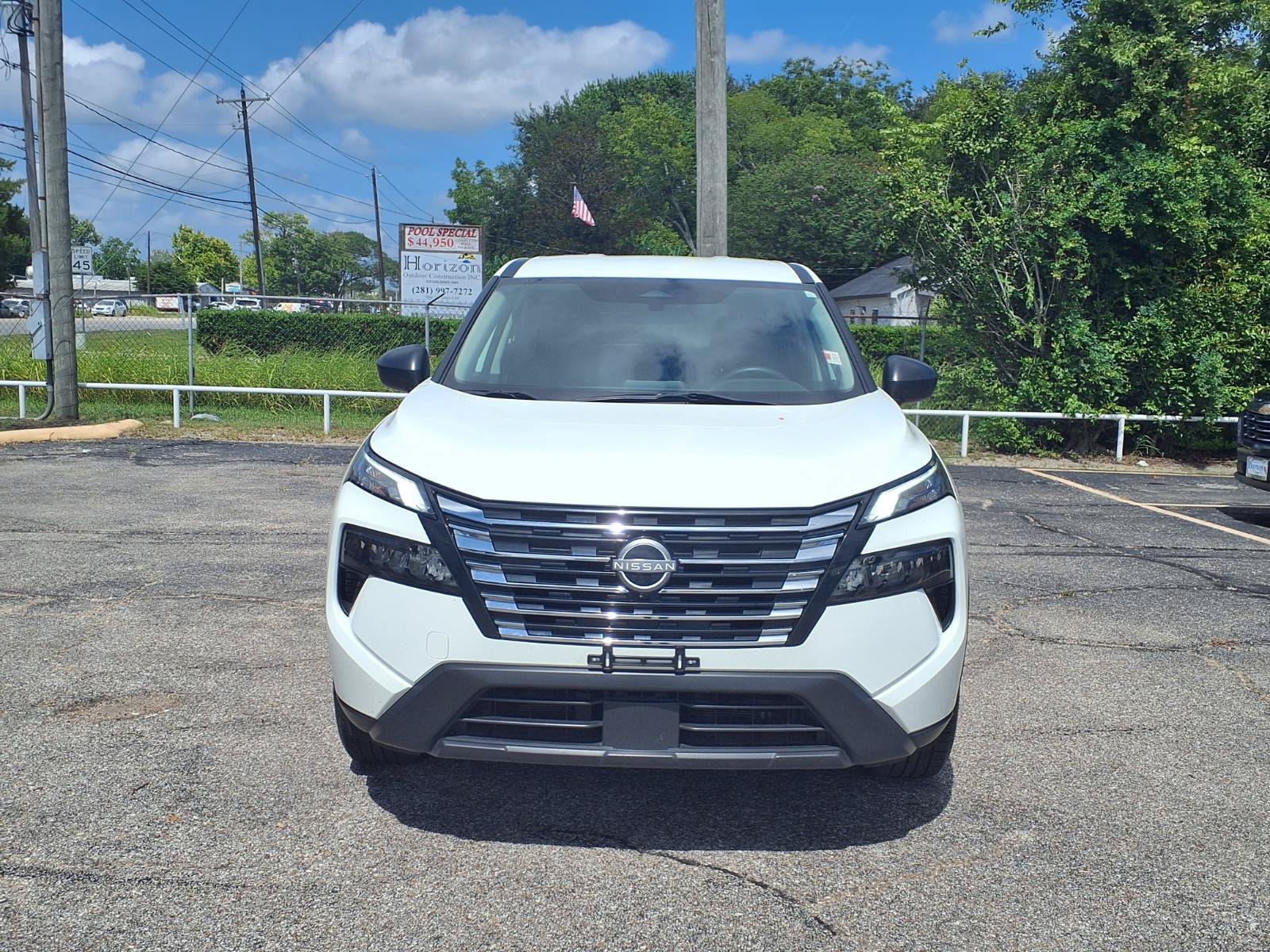 Used 2024 Nissan Rogue S AWD/4WD image 19