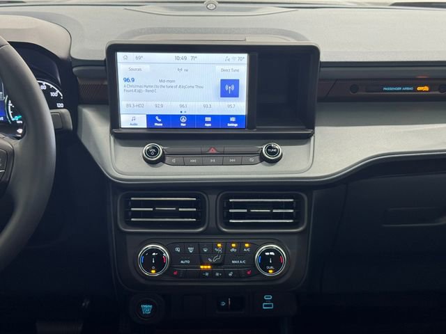 Used 2023 Ford Maverick Lariat w/ Lariat Luxury Package image 4