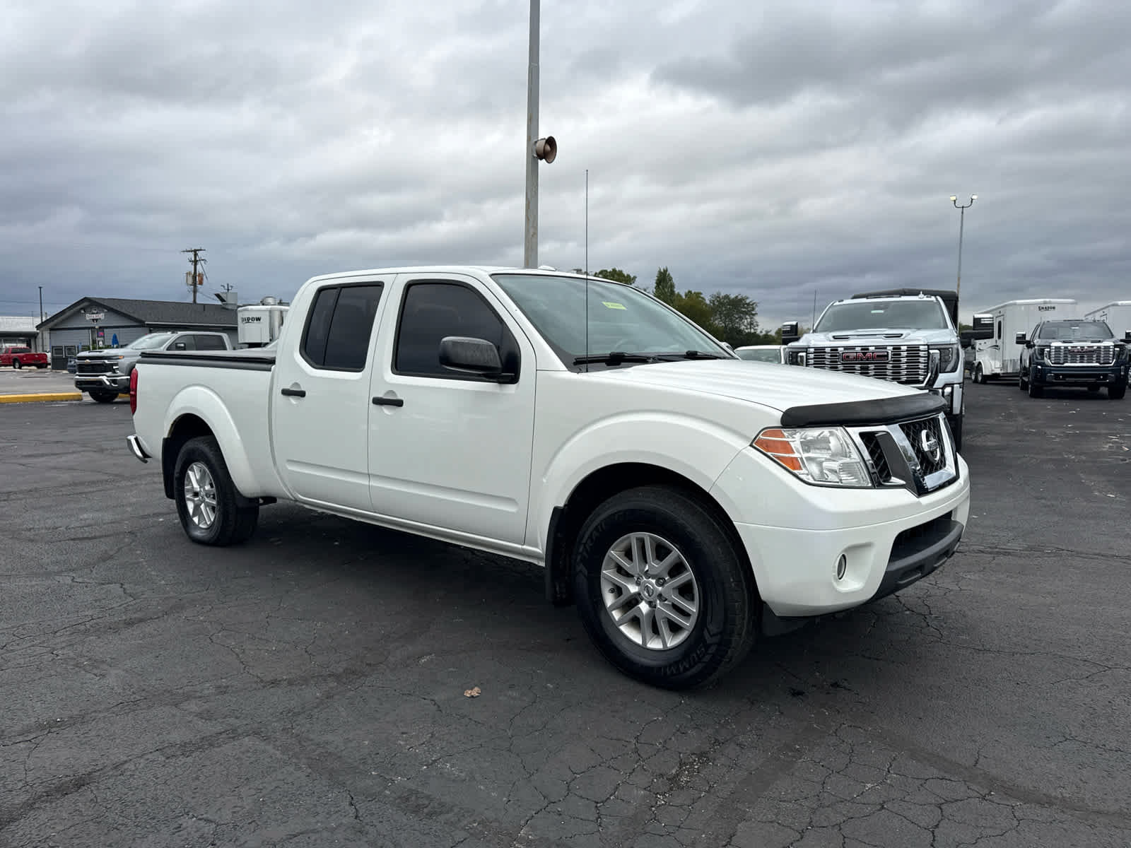 Used 2018 Nissan Frontier SV w/ Value Truck Package AWD/4WD image 7