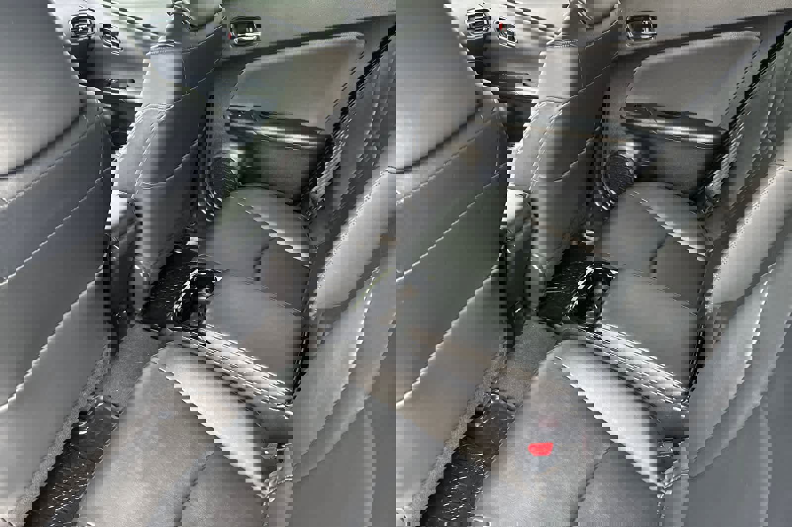 Used 2017 Toyota Prius Prime Advanced image 4