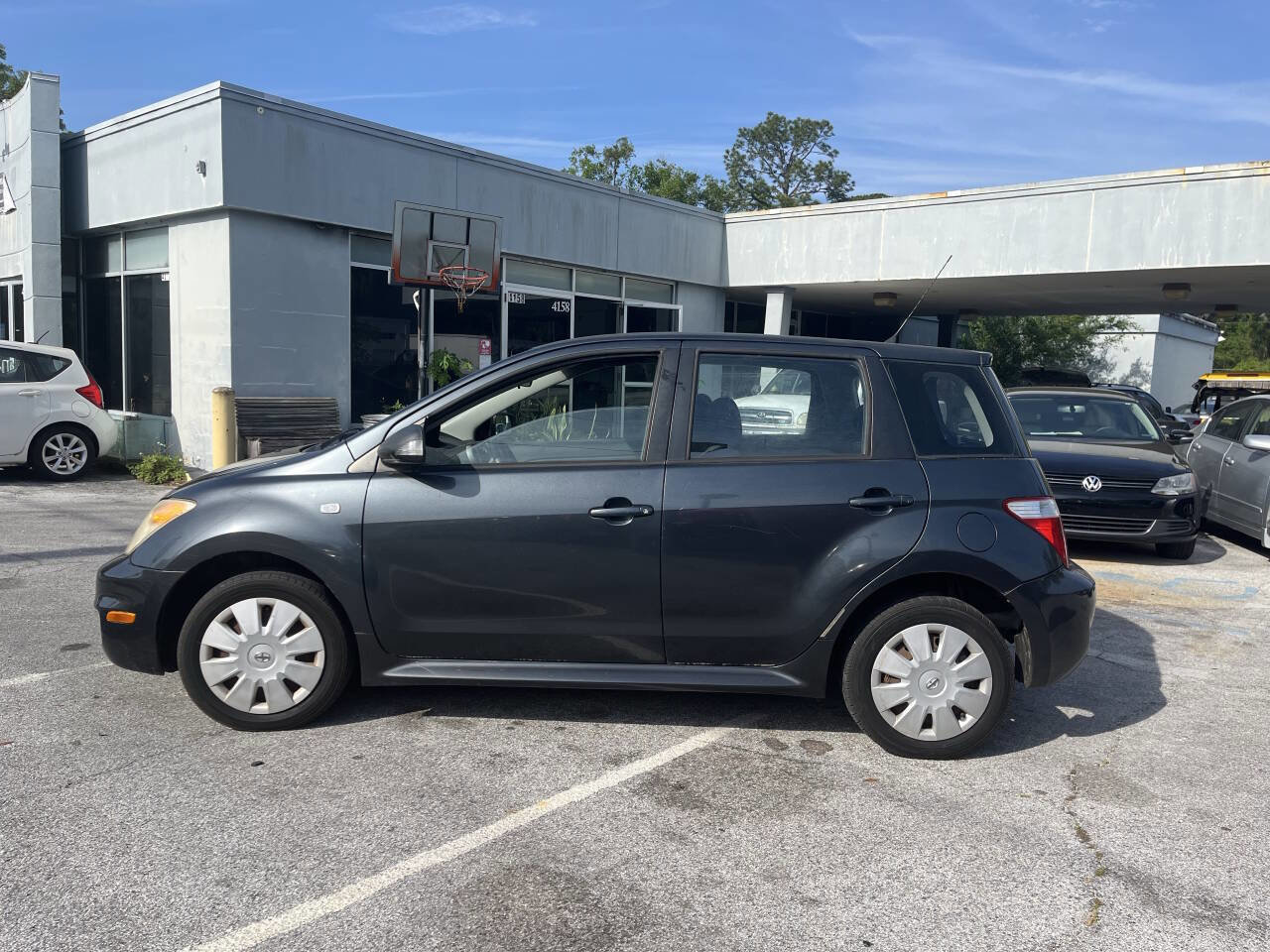Used 2006 Scion xA Base 4dr Hatchback w/Automatic image 5