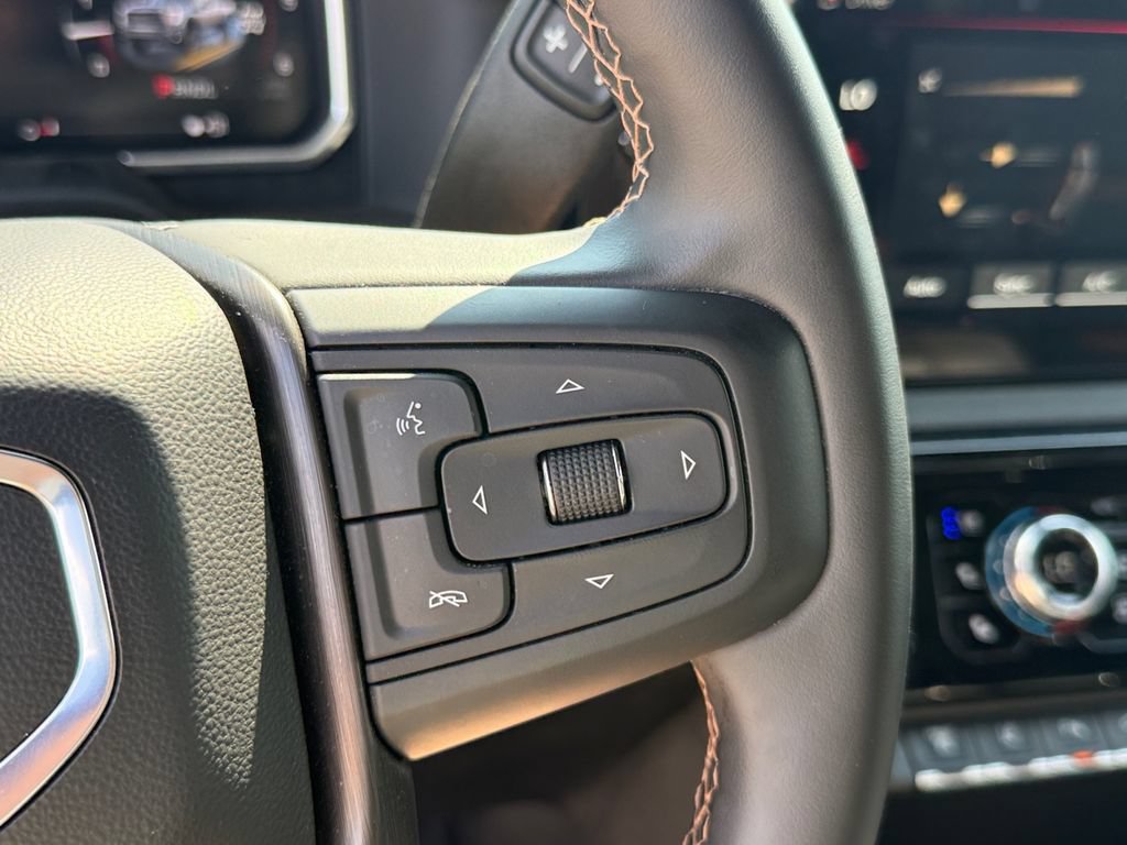 Used 2026 GMC Sierra 2500 AT4 w/ AT4 Premium Plus Package AWD/4WD image 18