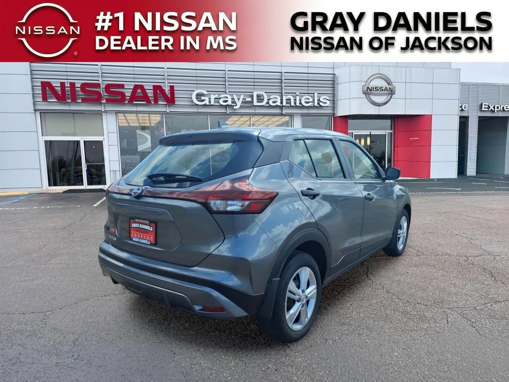 Certified 2025 Nissan Kicks Play S FWD image 8