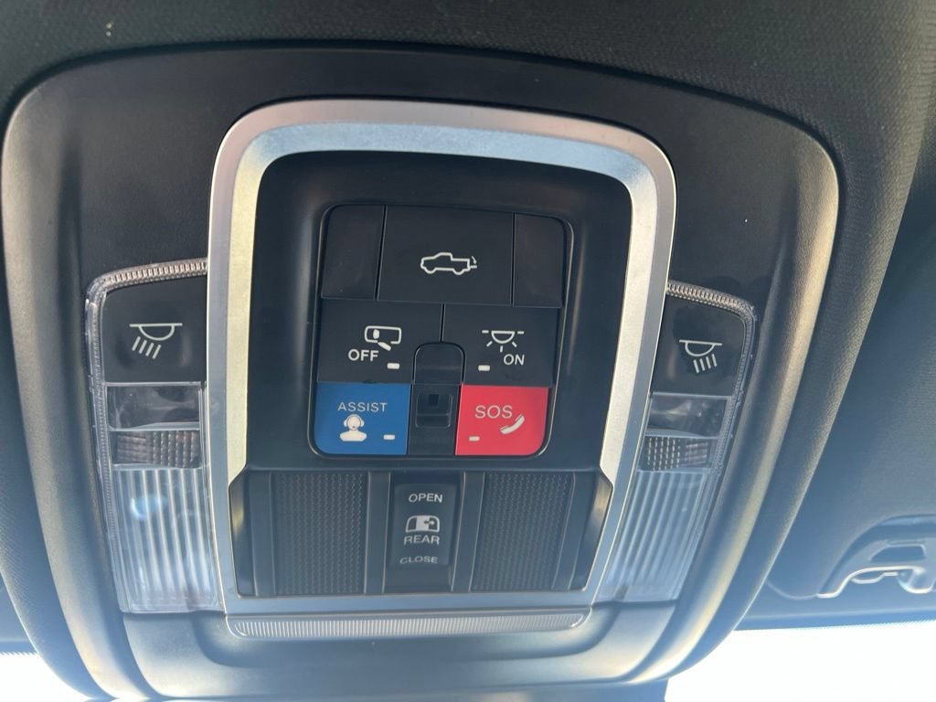 Used 2024 RAM 2500 Limited AWD/4WD image 16