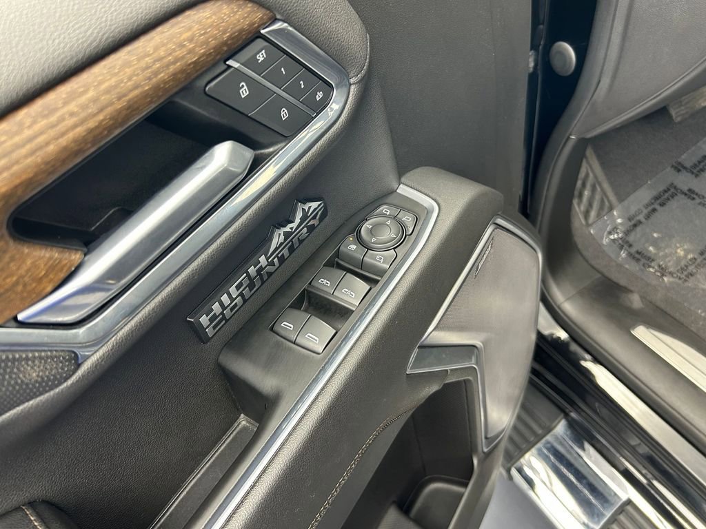 Used 2022 Chevrolet Silverado 1500 High Country image 12