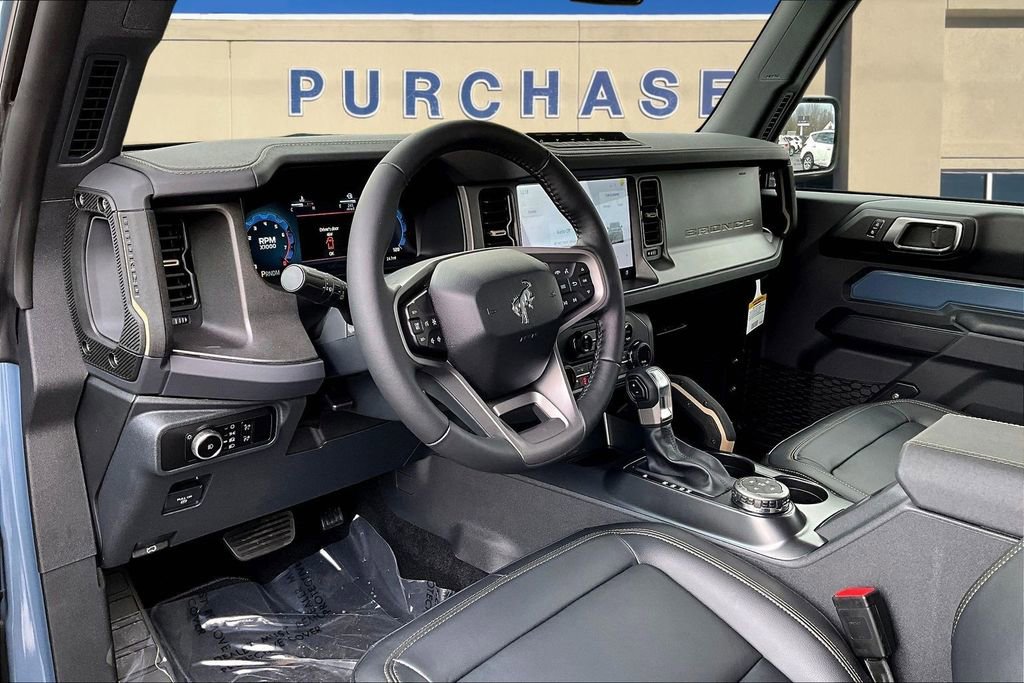 New 2025 Ford Bronco Badlands image 7