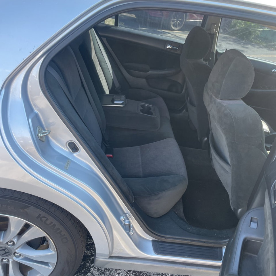Used 2005 Honda Accord LX image 19
