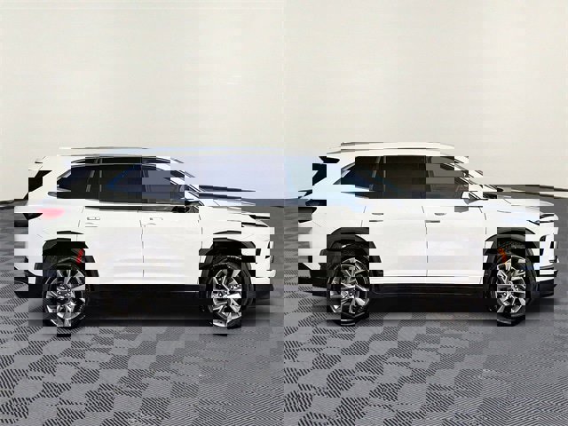 New 2026 Buick Enclave Preferred w/ LPO, All-Weather Package image 5