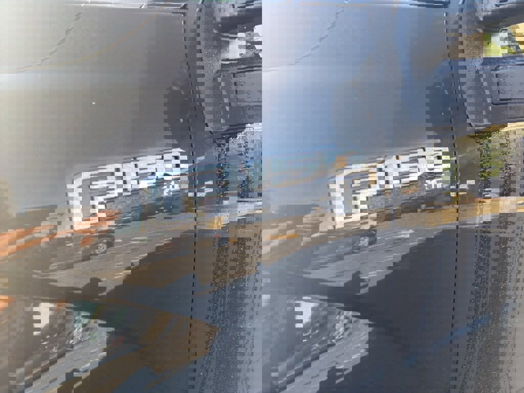 Used 2018 Ford F150 XLT w/ Equipment Group 302A Luxury image 3