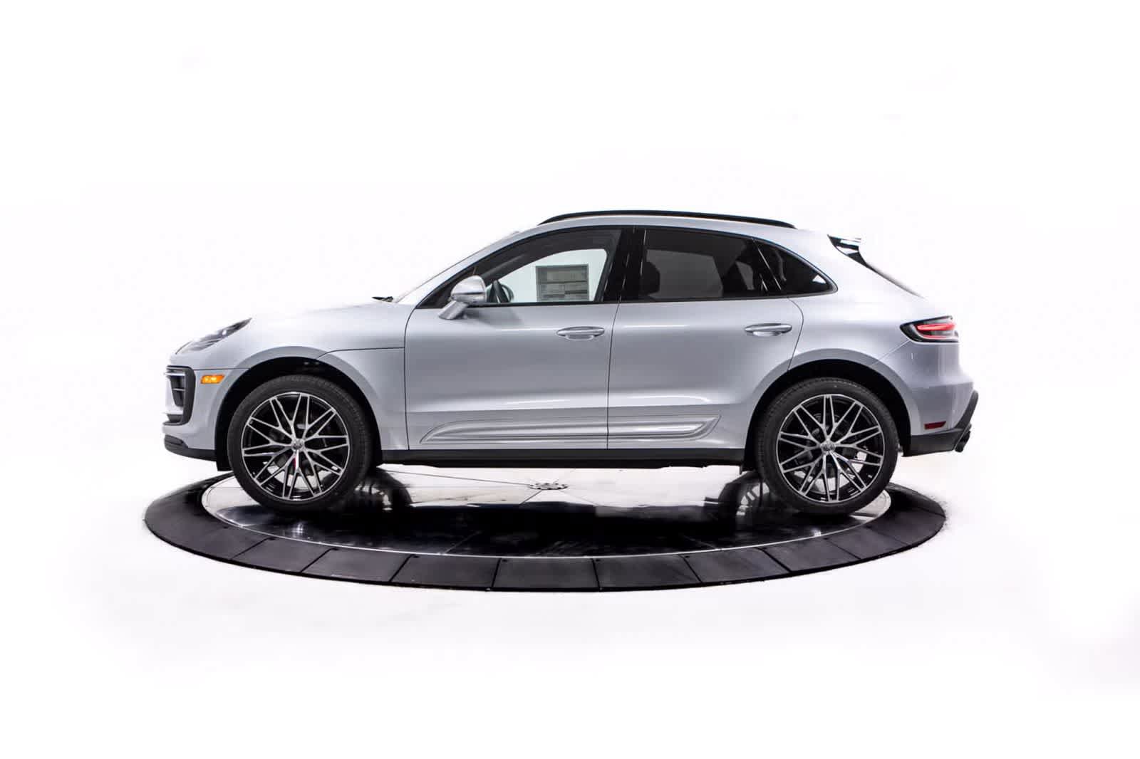 Certified 2026 Porsche Macan AWD/4WD video 2