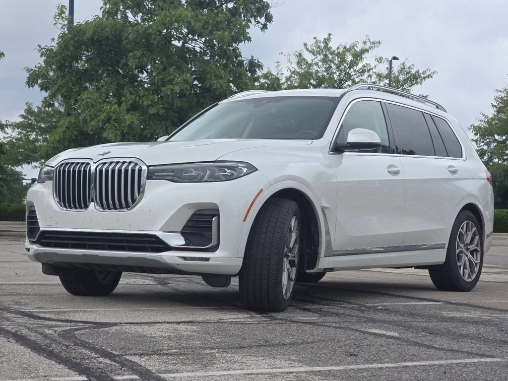 Used 2021 BMW X7 xDrive40i w/ Luxury Seating Package AWD/4WD image 13