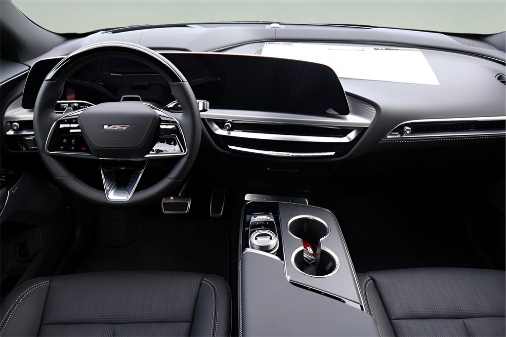 New 2026 Cadillac Lyriq V image 15