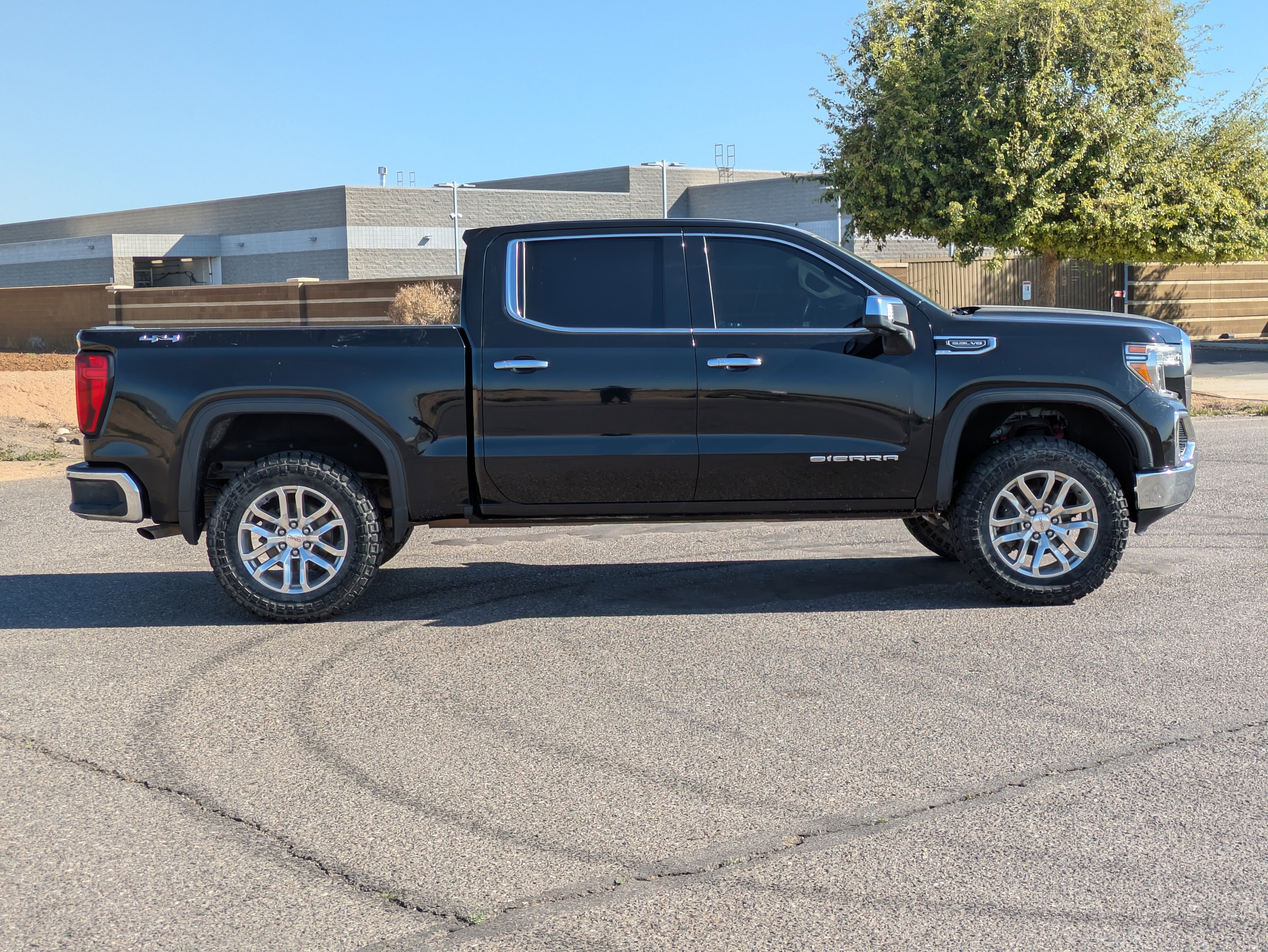 Used 2019 GMC Sierra 1500 SLT w/ SLT Premium Package video 2