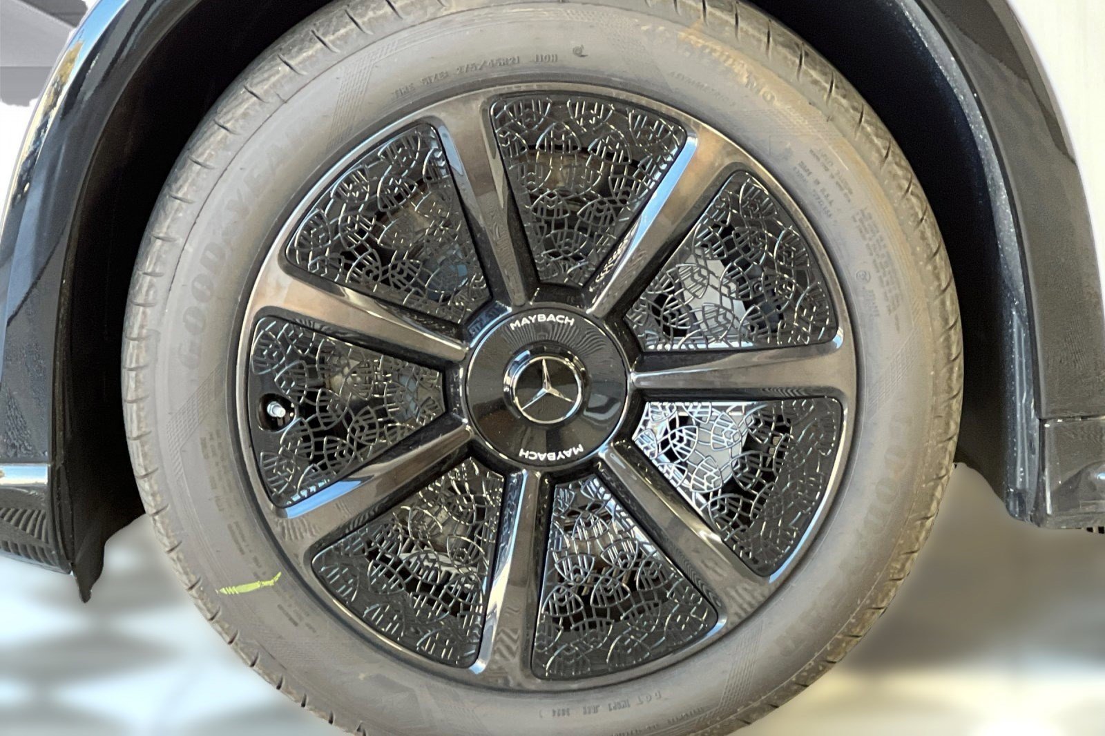 New 2026 Mercedes-Benz Maybach EQS 680 4MATIC image 10