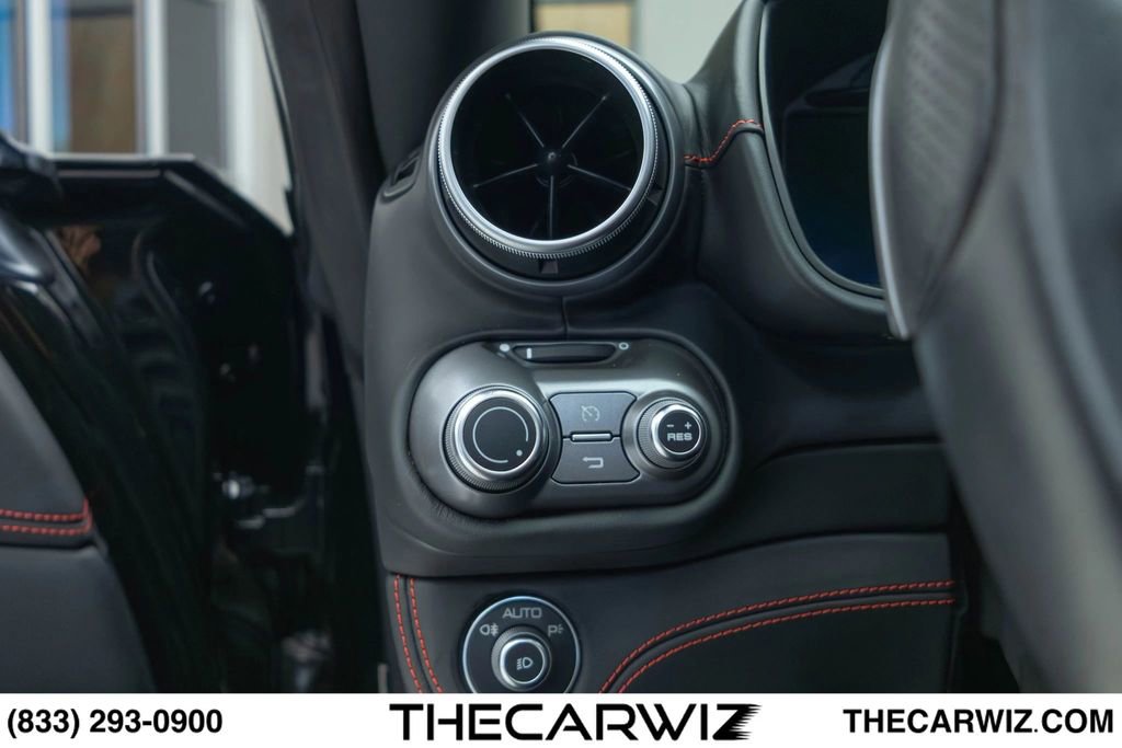 Used 2022 Ferrari Portofino M RWD image 43