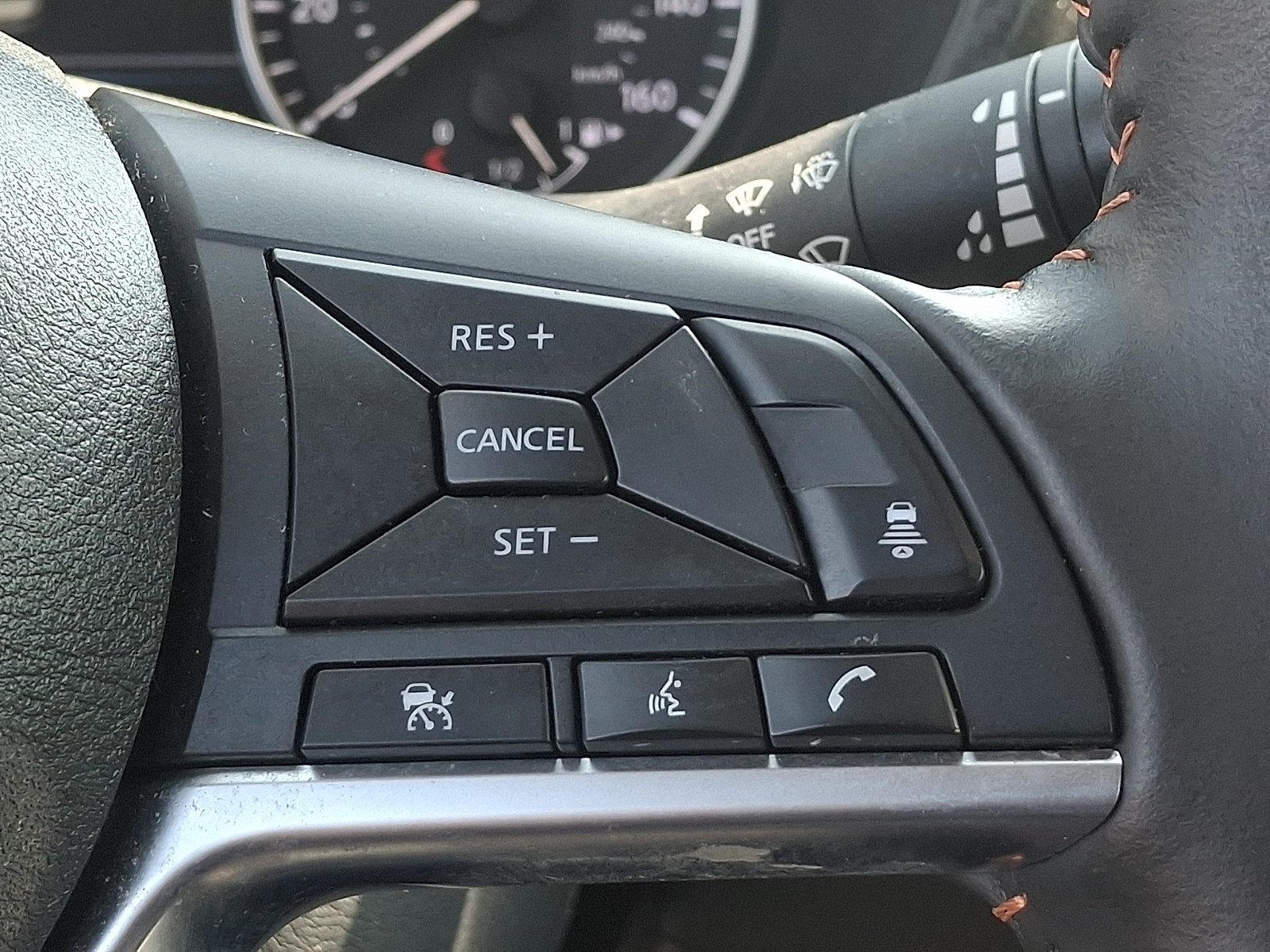 Certified 2023 Nissan Sentra SR w/ Midnight Edition Package FWD image 20