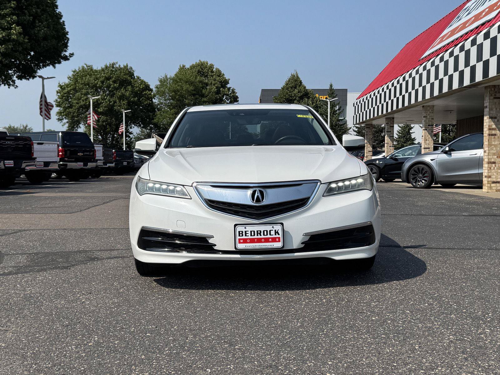 Used 2015 Acura TLX V6 w/ Technology Package FWD image 2