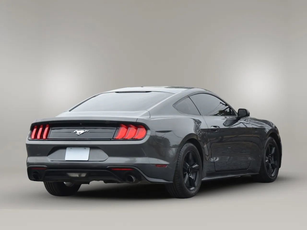 Used 2018 Ford Mustang Coupe image 20
