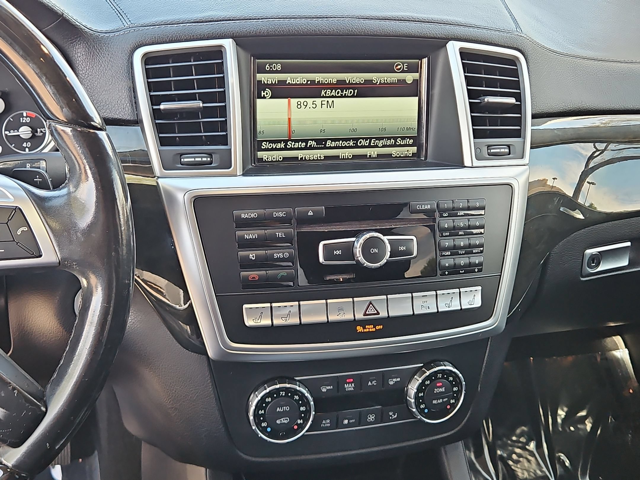Used 2016 Mercedes-Benz GL 550 4MATIC image 18