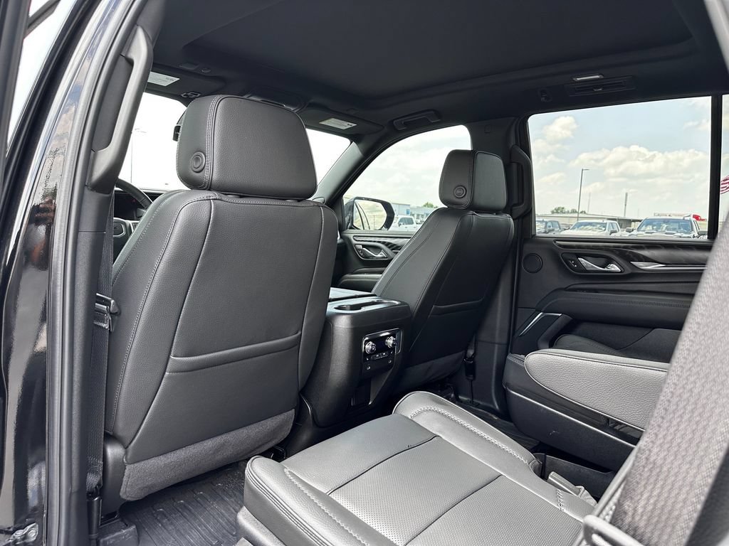 Certified 2024 GMC Yukon Denali w/ LPO, Illumination Package AWD/4WD image 31