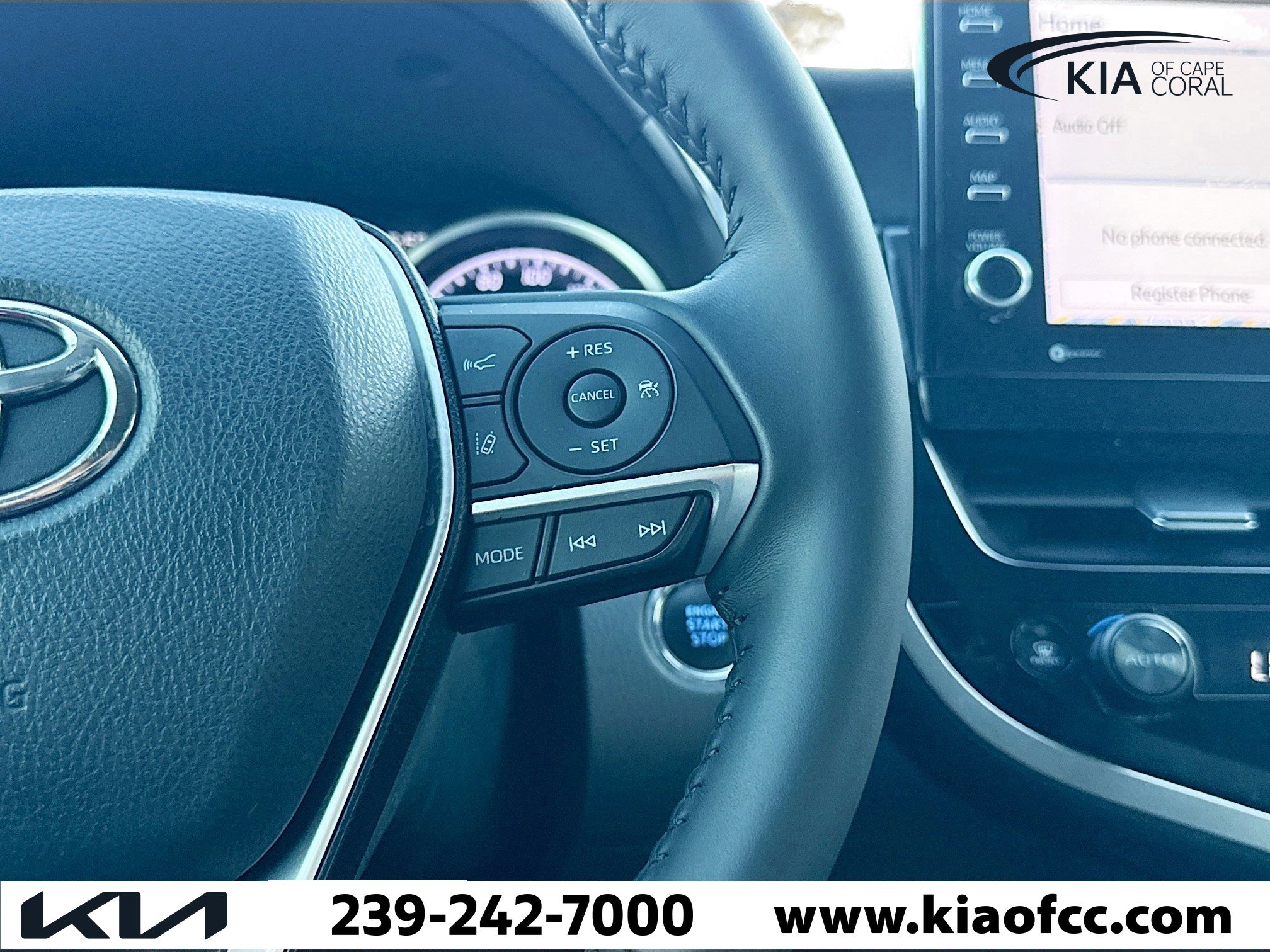 Used 2023 Toyota Camry XLE w/ Navigation Package FWD image 36