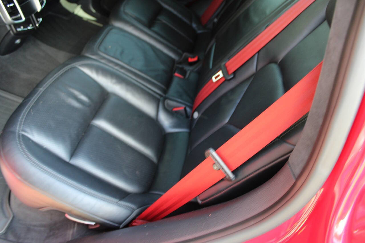 Used 2016 Porsche Cayenne GTS AWD/4WD image 37