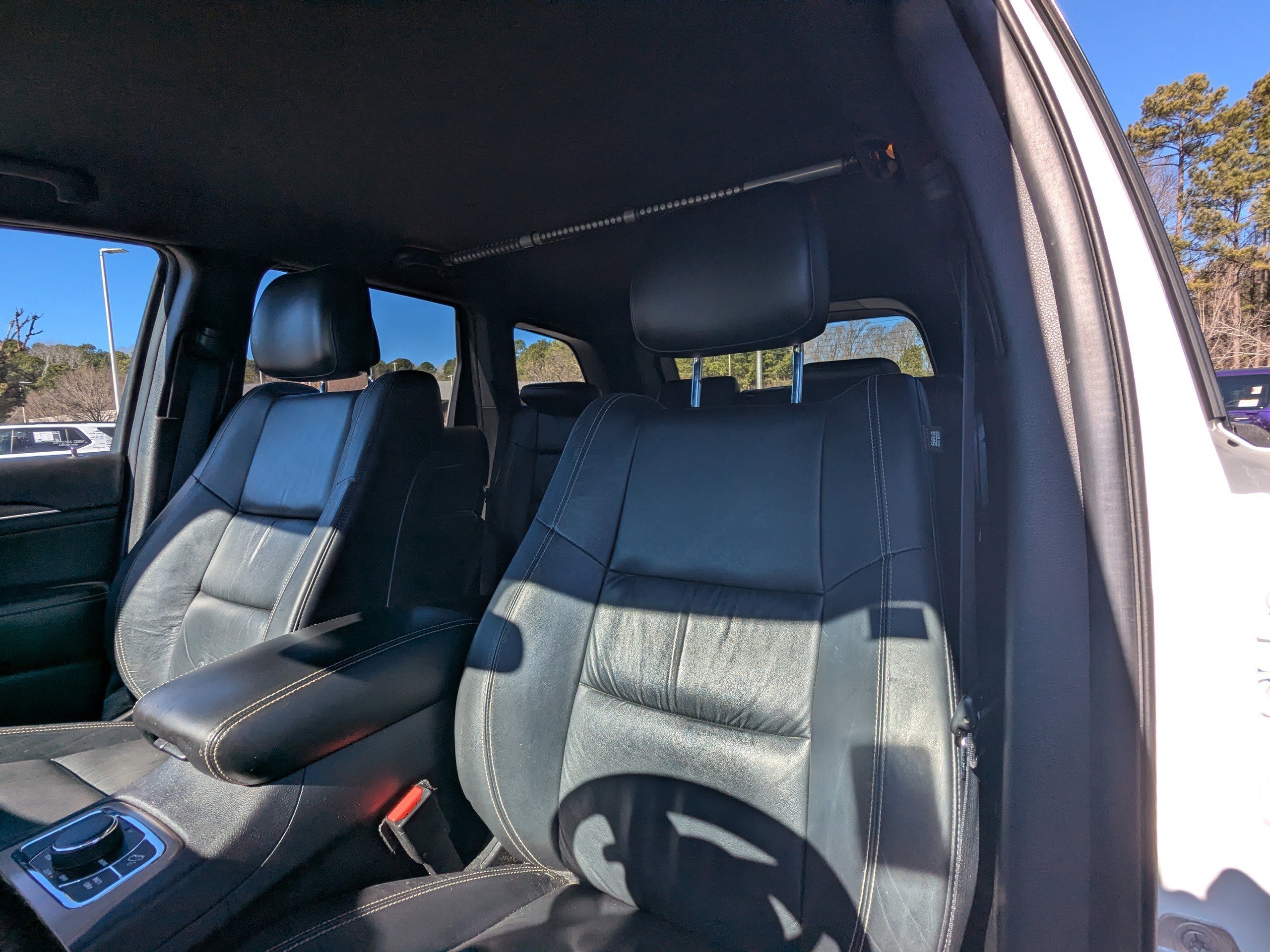 Used 2015 Jeep Grand Cherokee Limited image 9