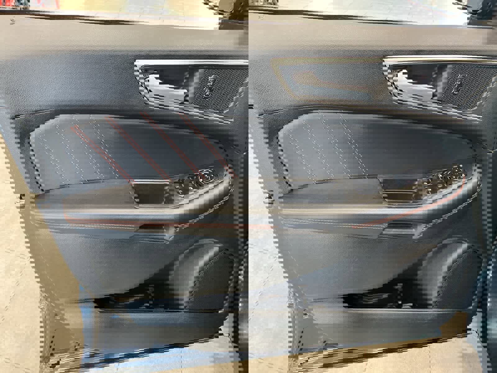 Used 2023 Ford Edge ST-Line image 17