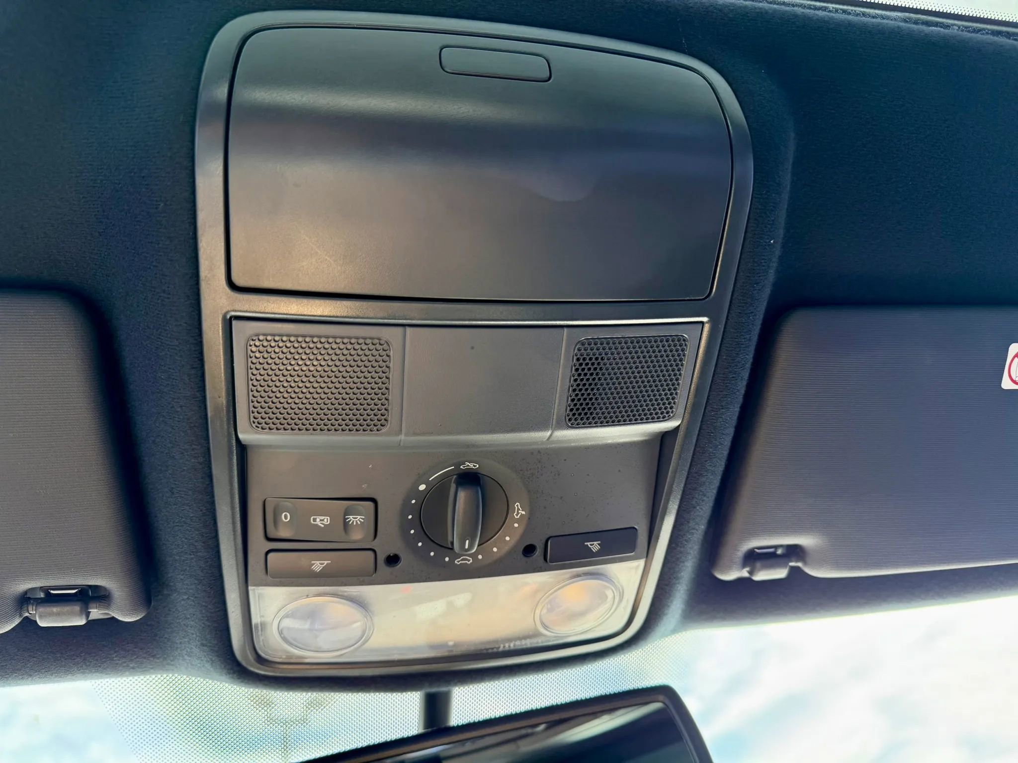 Used 2008 Volkswagen R32 image 37