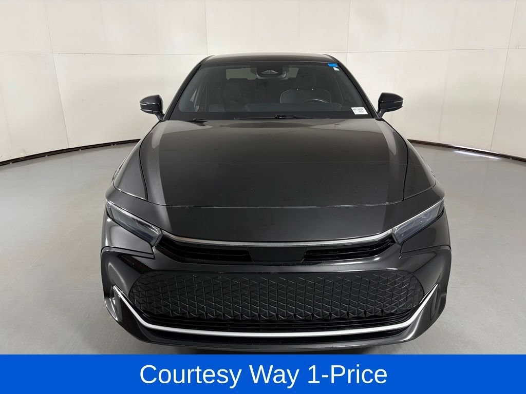 Used 2023 Toyota Crown AWD/4WD image 4